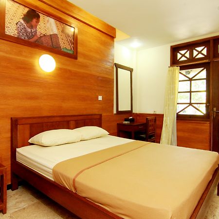 The Soemarsono Hotel Yogyakarta Bagian luar foto
